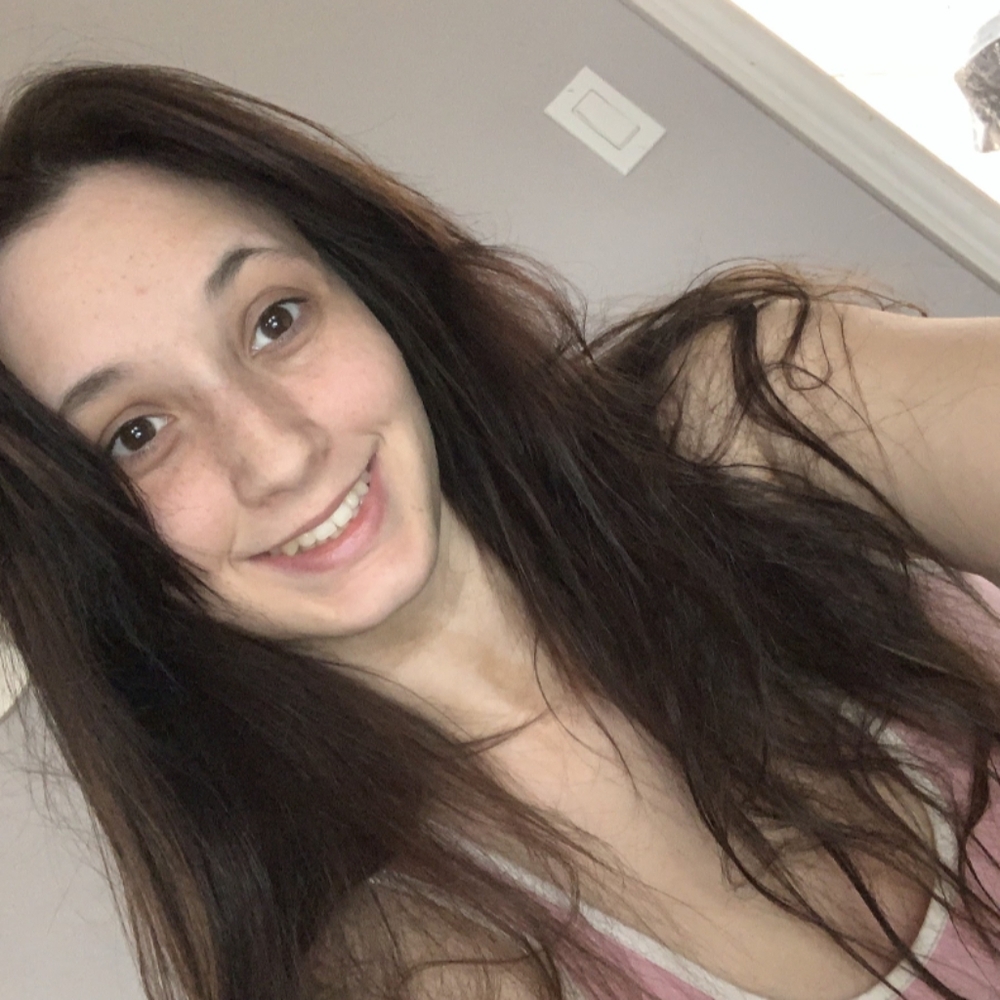 Meet your Posher, Cassandra